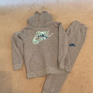 Nike Heather Gray Tracksuit with Blue Logo